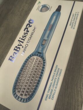 BaByliss Nano Titanium Ionic Thermal Paddle Brush in Light Blue